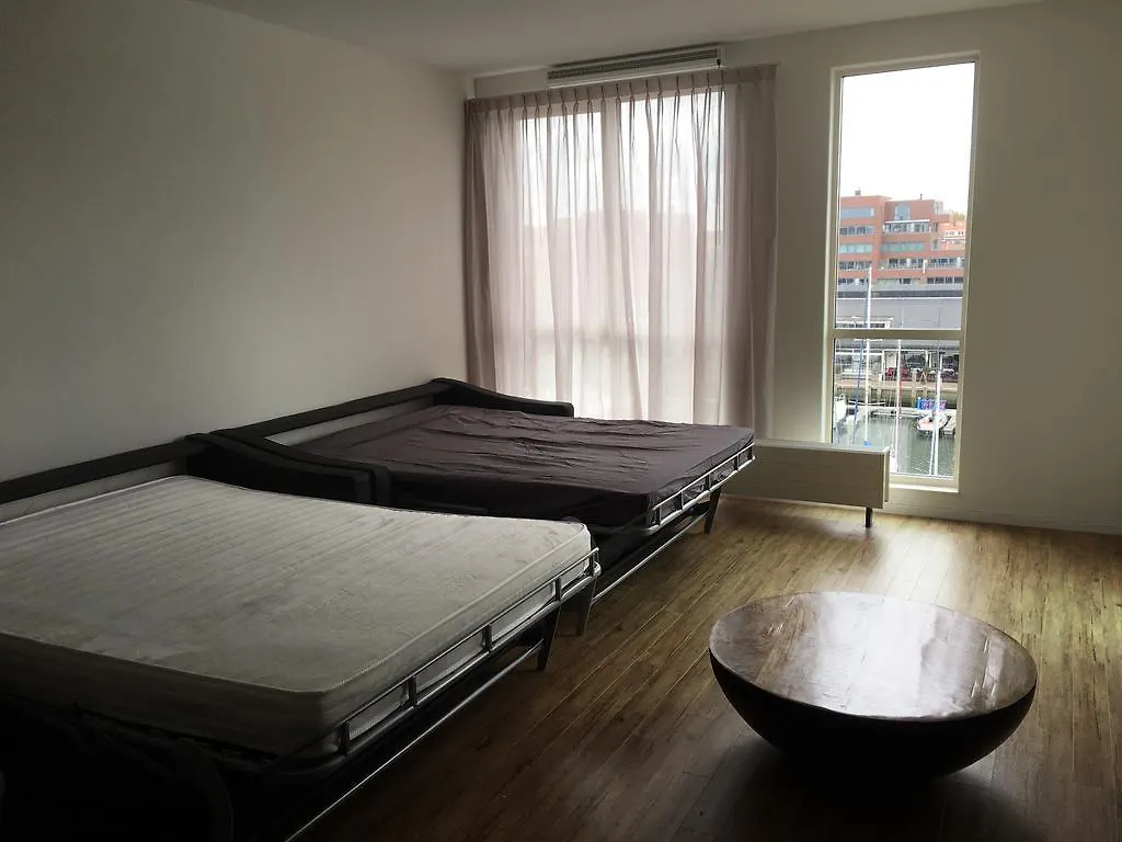 Appartement Hellingweg Met Balkon Haag 0*,  Nederländerna